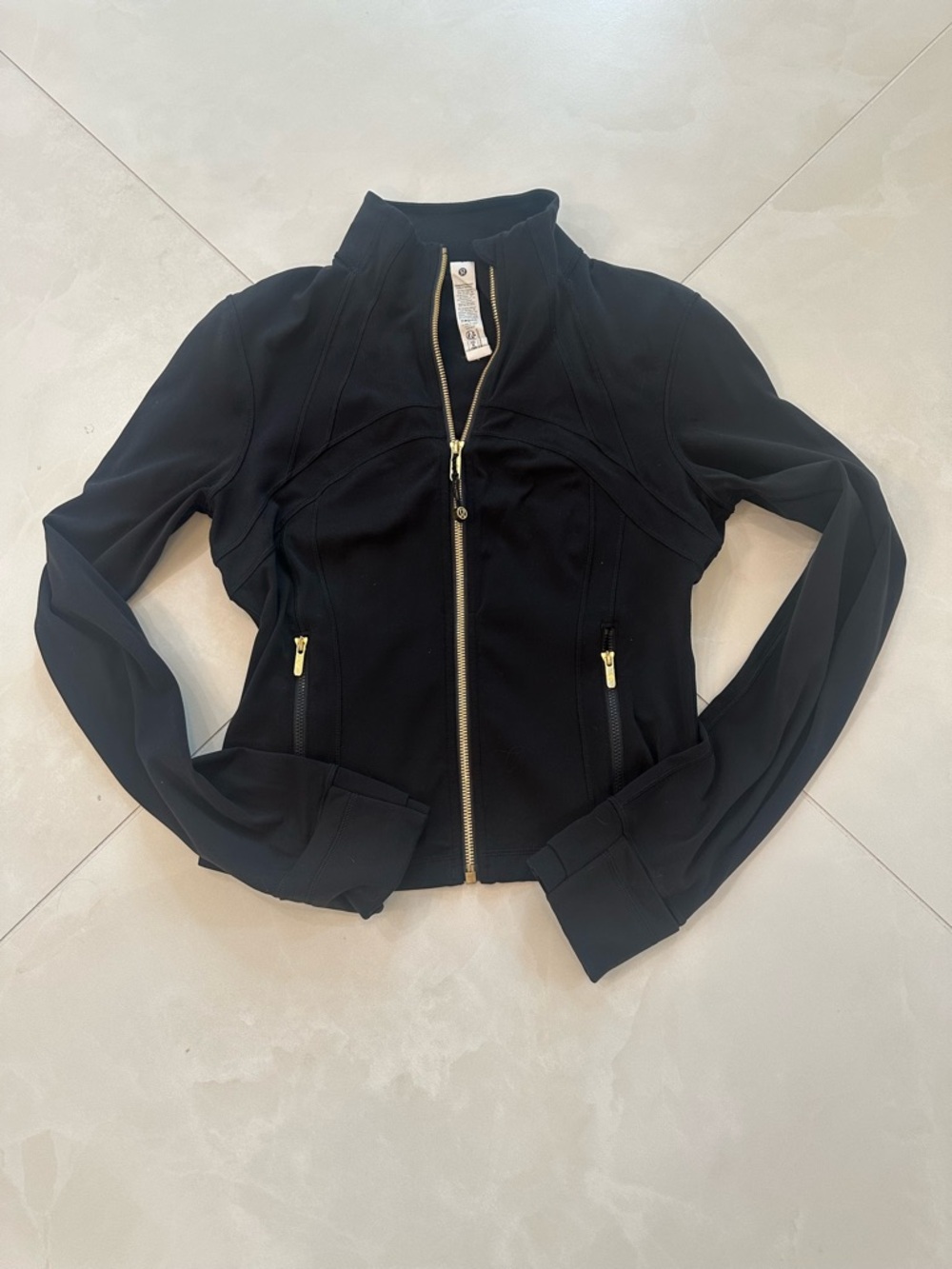 Lululemon NuLu Cropped Define Jacket